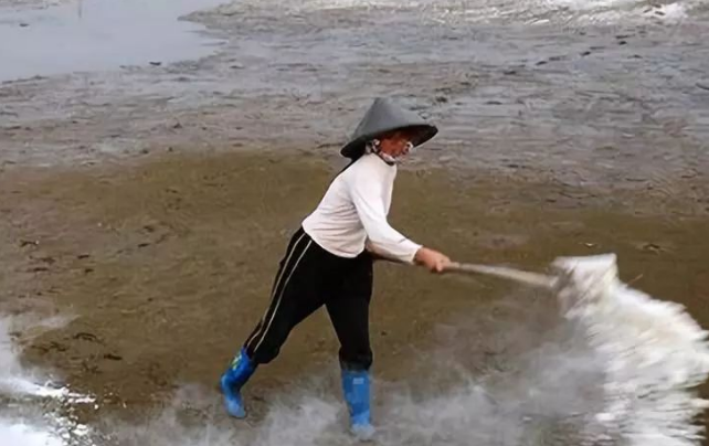 �����}(��ʯ��)����ˮ�|